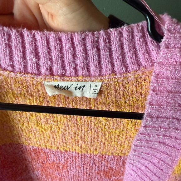 Colorful Women's Sweater - Picture 4 of 4